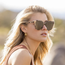 Load image into Gallery viewer, GIA - CREAM TORTOISE + GREY

