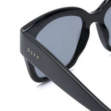 Load image into Gallery viewer, BELLA II - BLACK + GREY + POLARIZED
